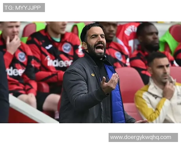 曼联4-4憾平伯恩茅斯：阿莫林找到了进攻钥匙，却仍旧难解防卫危机